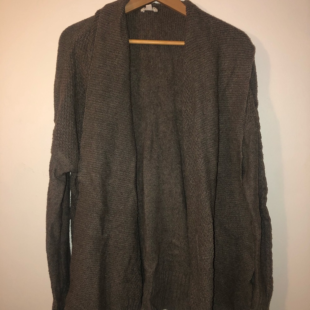 Oversized sweater cardigan